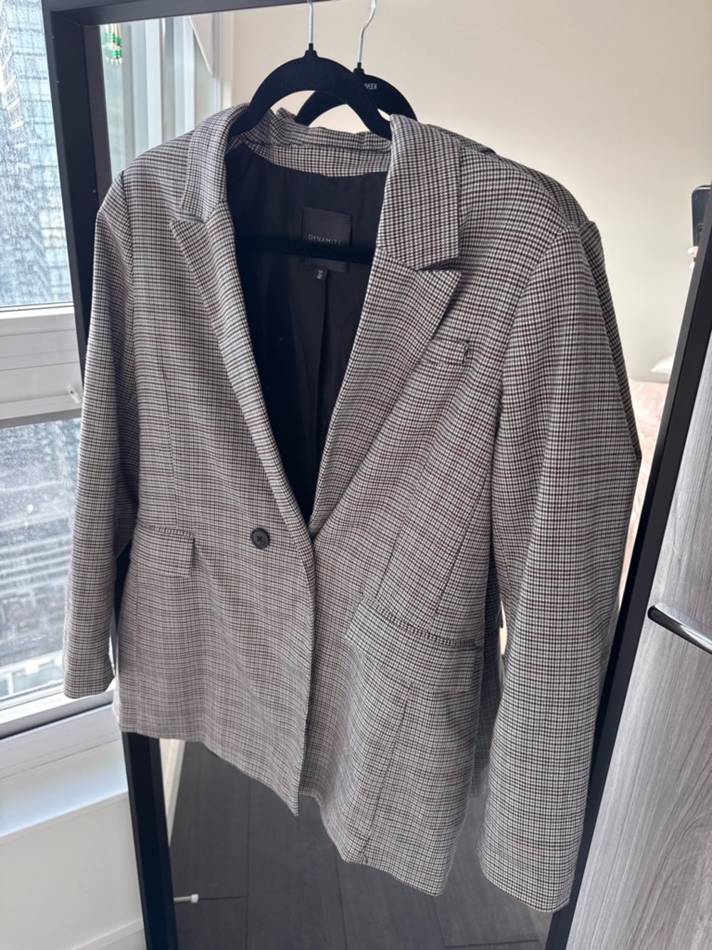 Dynamite Small-Check Blazer in Taupe and Black